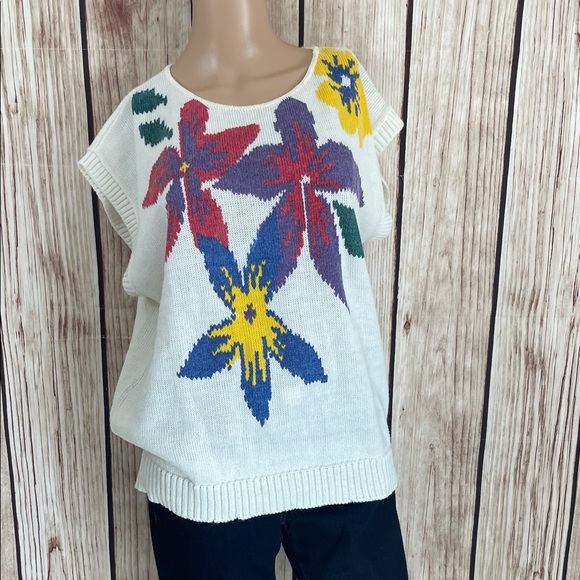 Sweaters - *Floral Knit Sleeveless Sweater - White w/Blue & Pink Floral Pattern